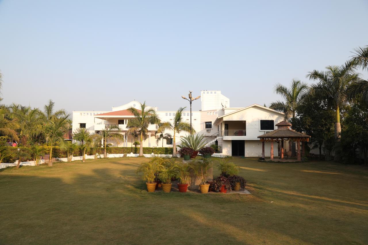 Swayam Resort Balangir Bagian luar foto