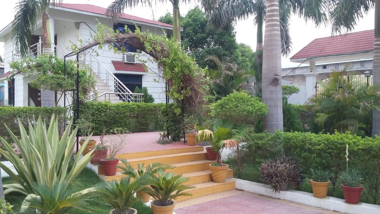 Swayam Resort Balangir Bagian luar foto